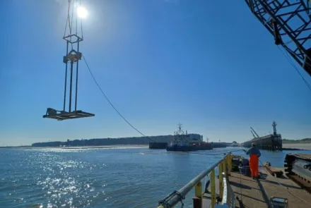 Specialistisch waterbodemonderzoek met valbom en vibrocorer